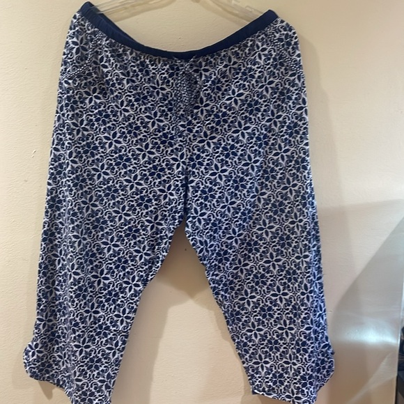 XL Carole Hochman navy print lounging Capri pajama pant - Picture 3 of 6
